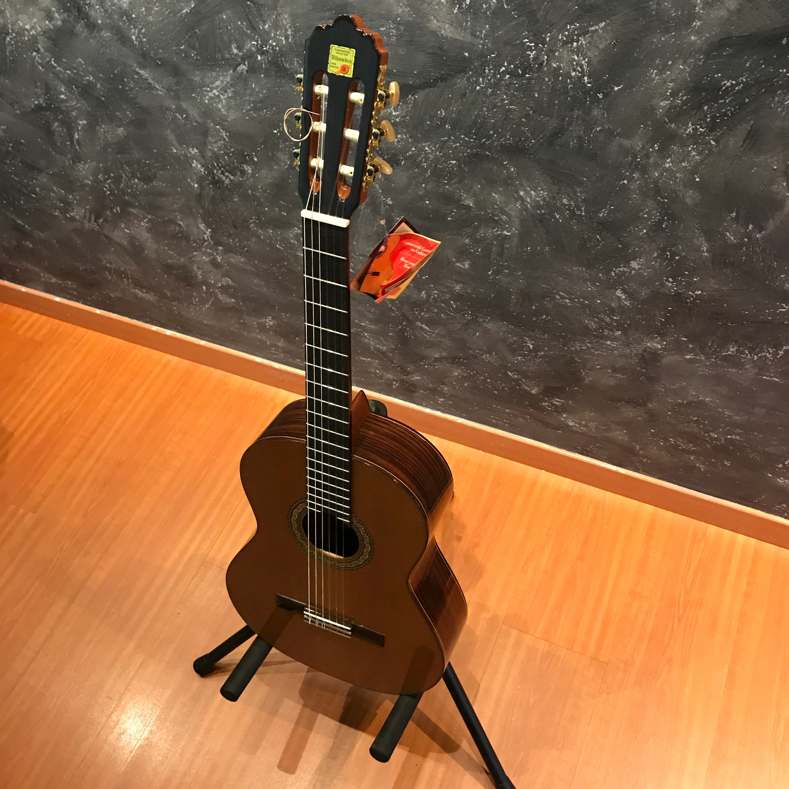 Alhambra 4P S Series Classical Guitar - Image 2
