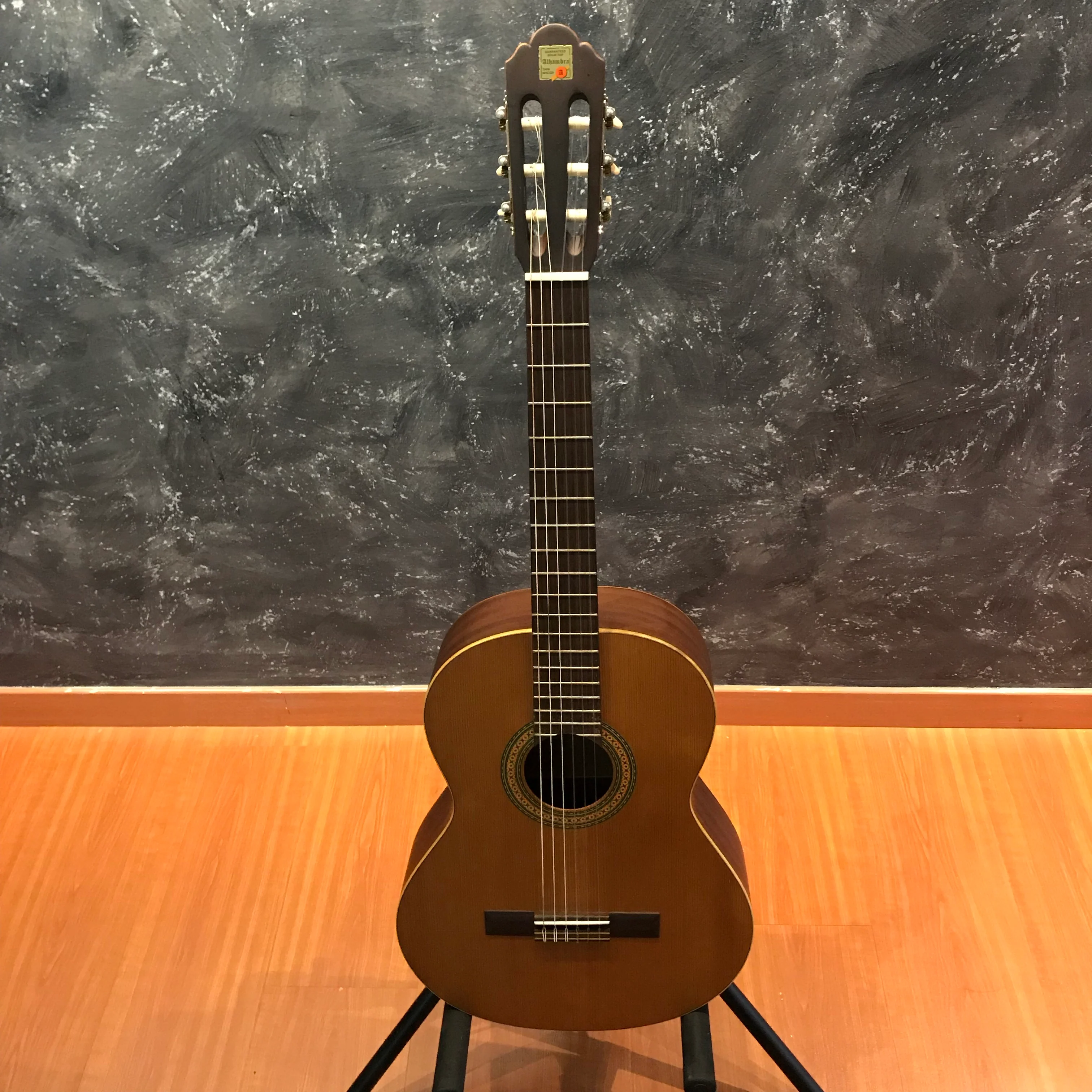 Alhambra Senorita Spanish Classical Guitar