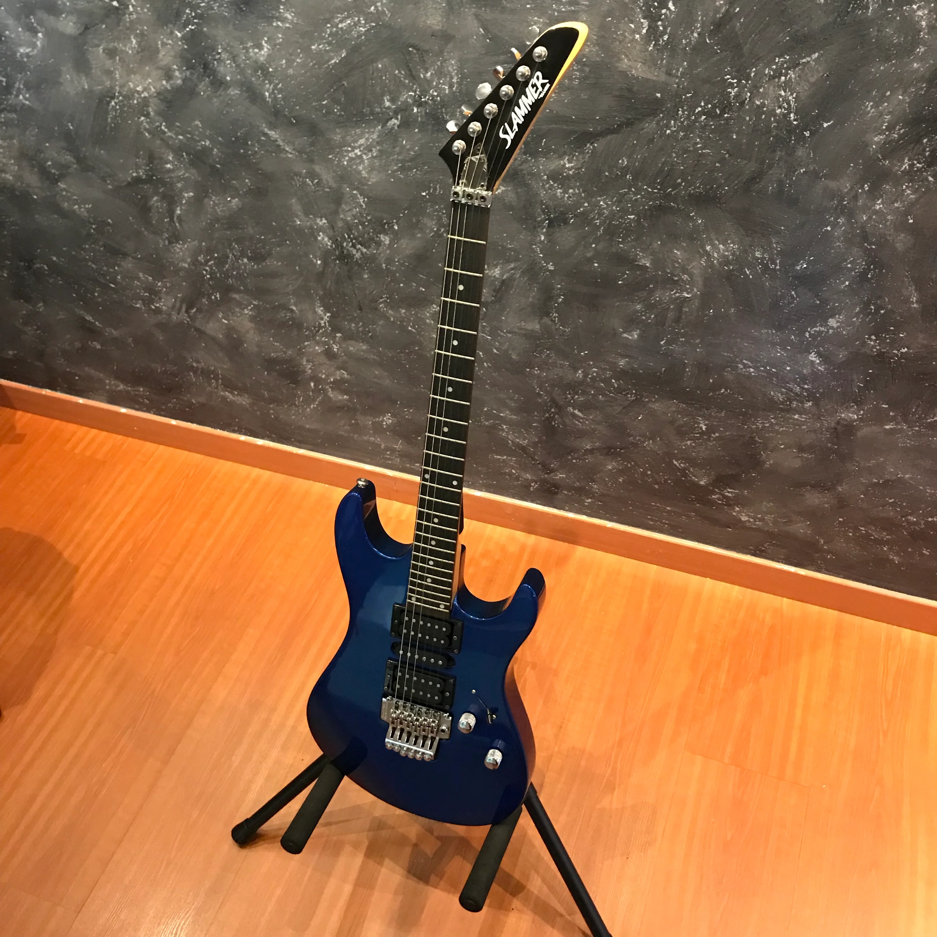 Hamer CT212 Cobalt Blue Electric Guitar - Image 3