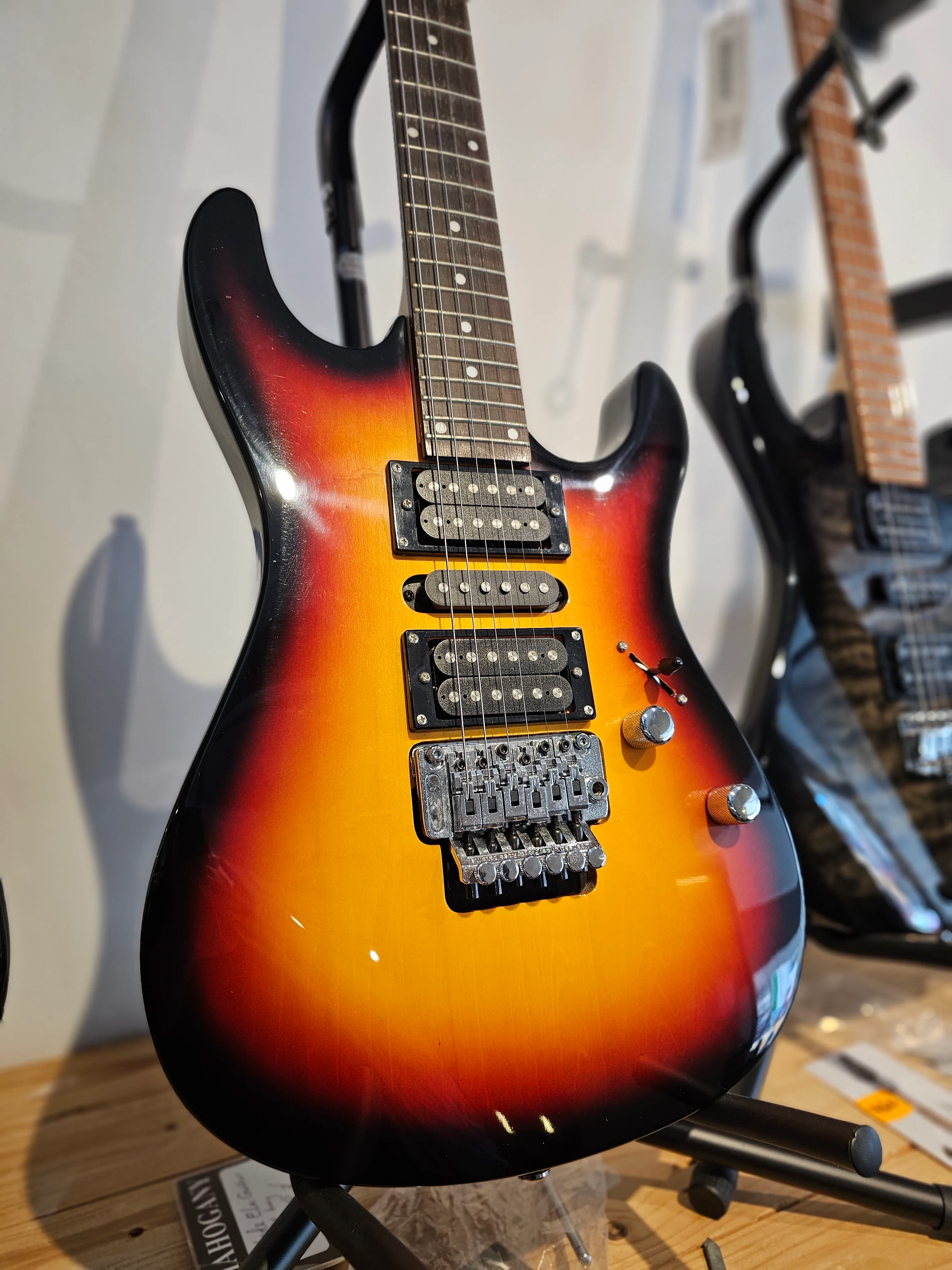 Hamer Slammer Centaura CT212-SB Sunburst Finish - Image 5