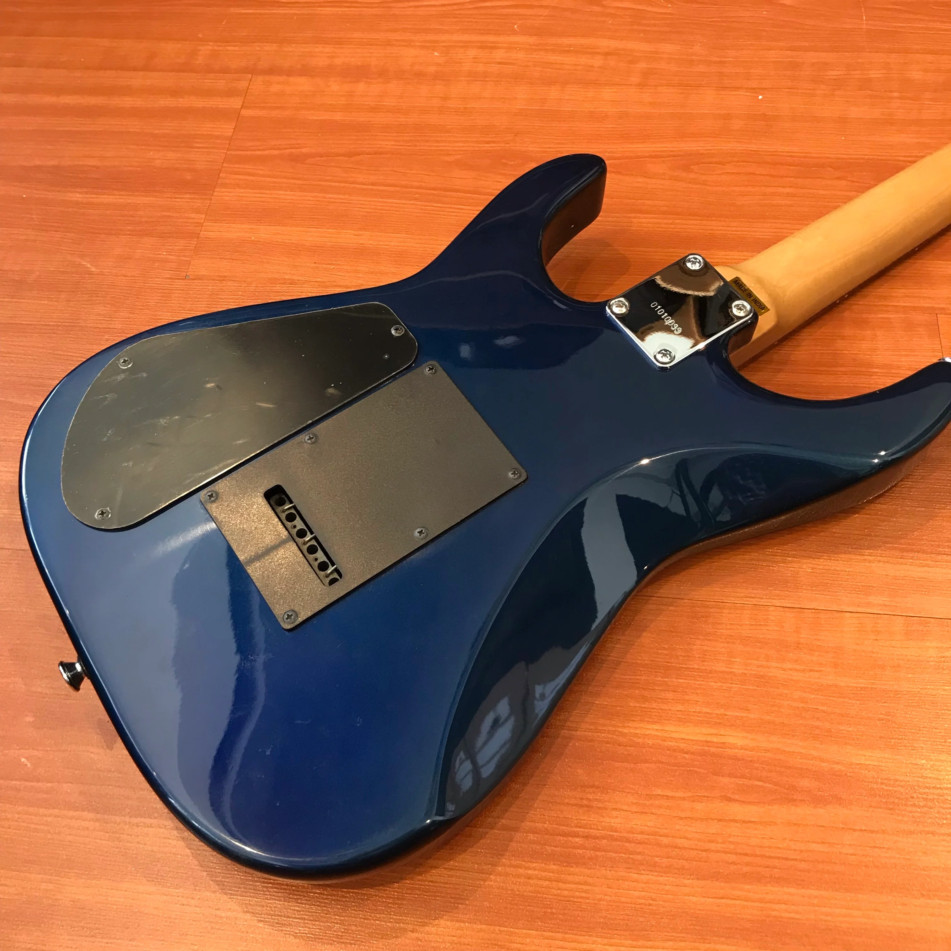 Jackson D10 Metallic Blue Electric Guitar - Image 12