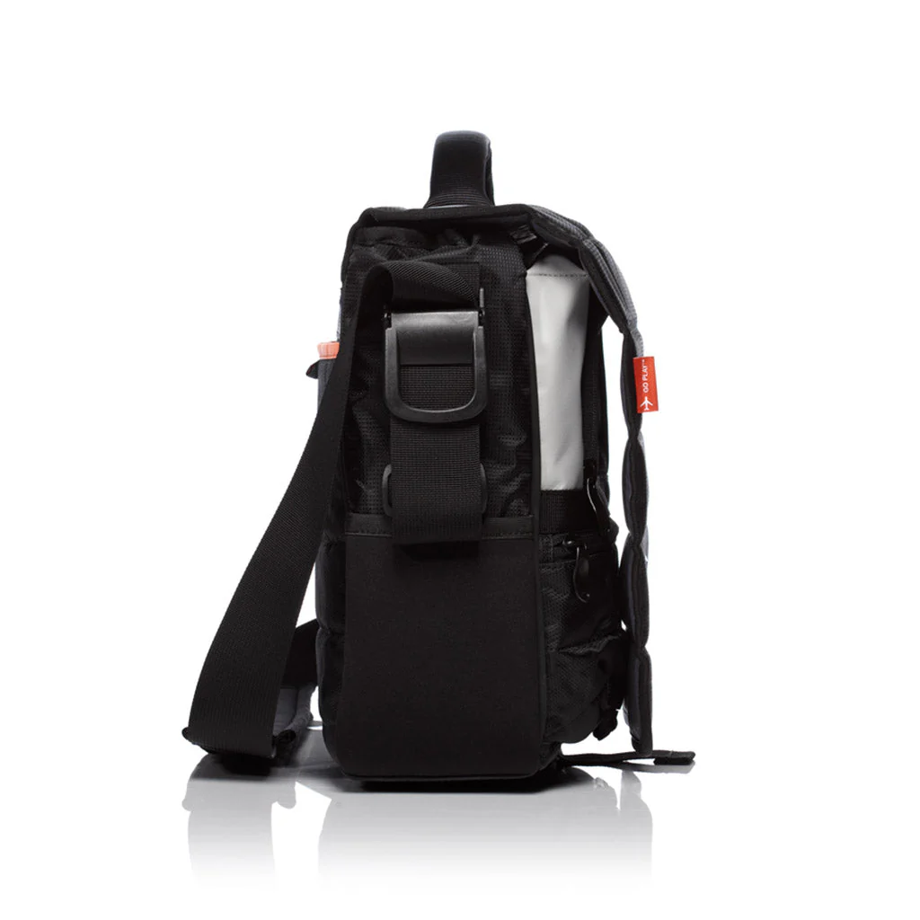 MONO Classic Fader Messenger Bag, Black - Image 4