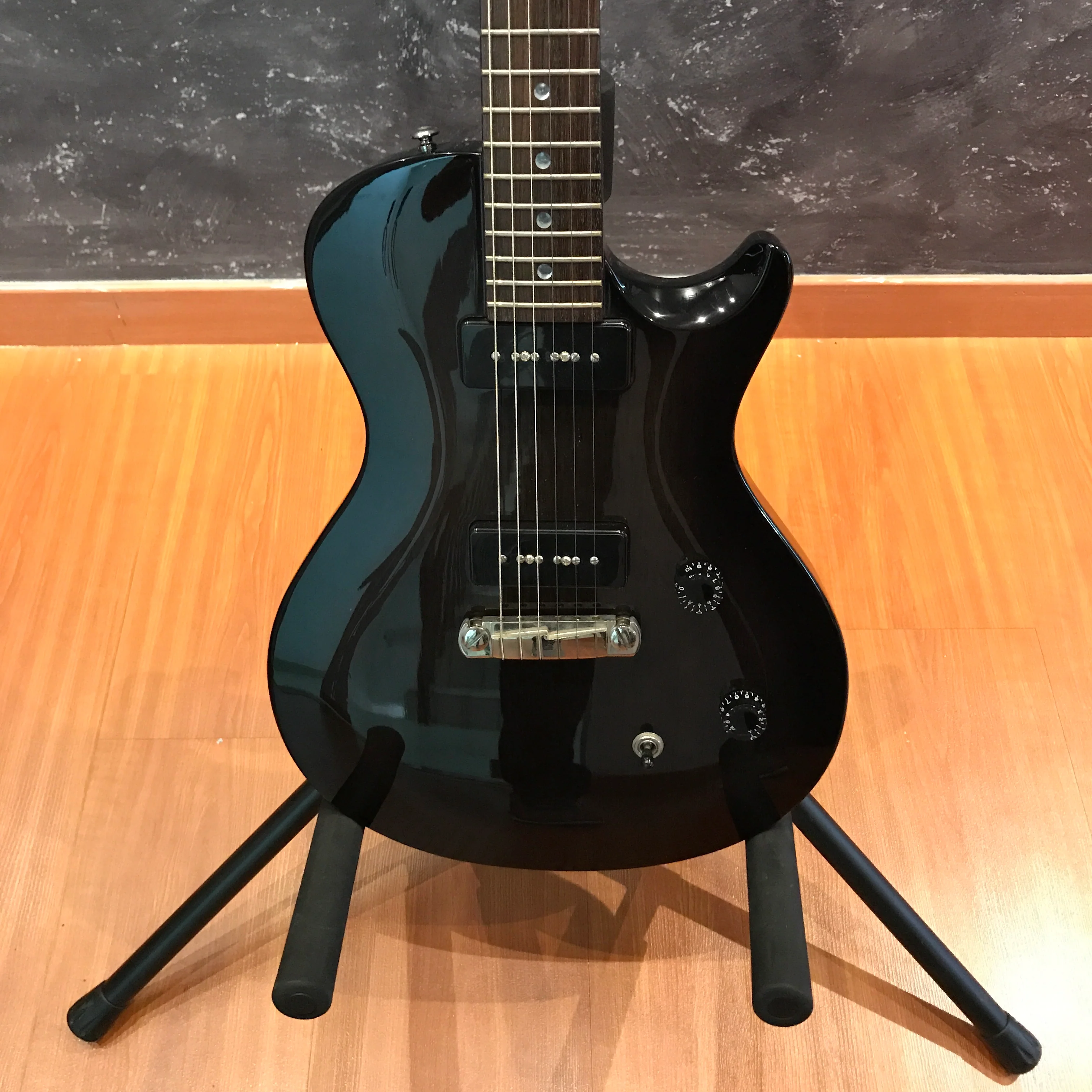 PRS SE Black Gloss Electric Guitar - Image 3