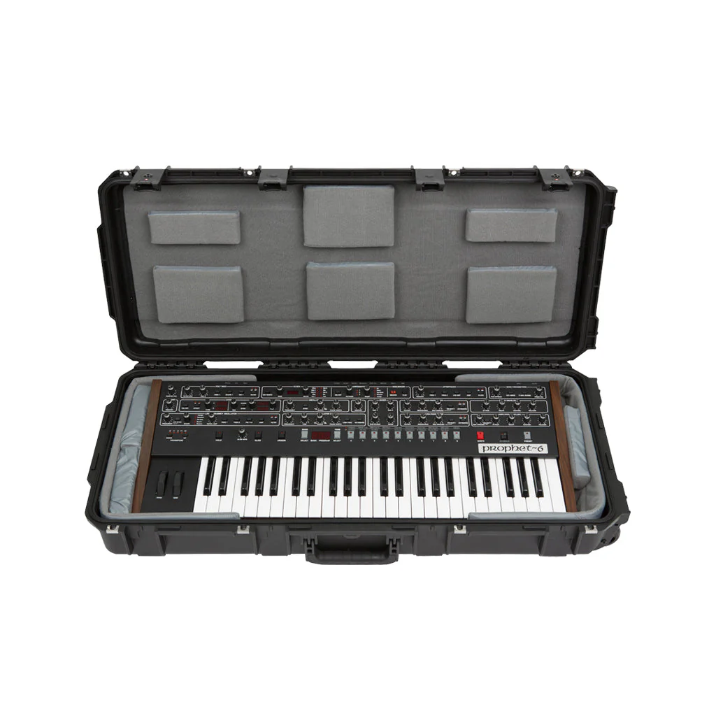 SKB 3I-3614-TKBD iSeries 49-note Keyboard Case - Image 5