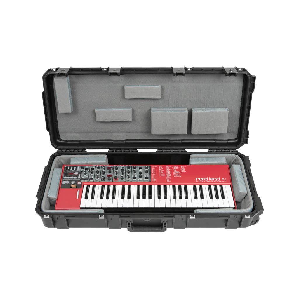 SKB 3I-3614-TKBD iSeries 49-note Keyboard Case - Image 6