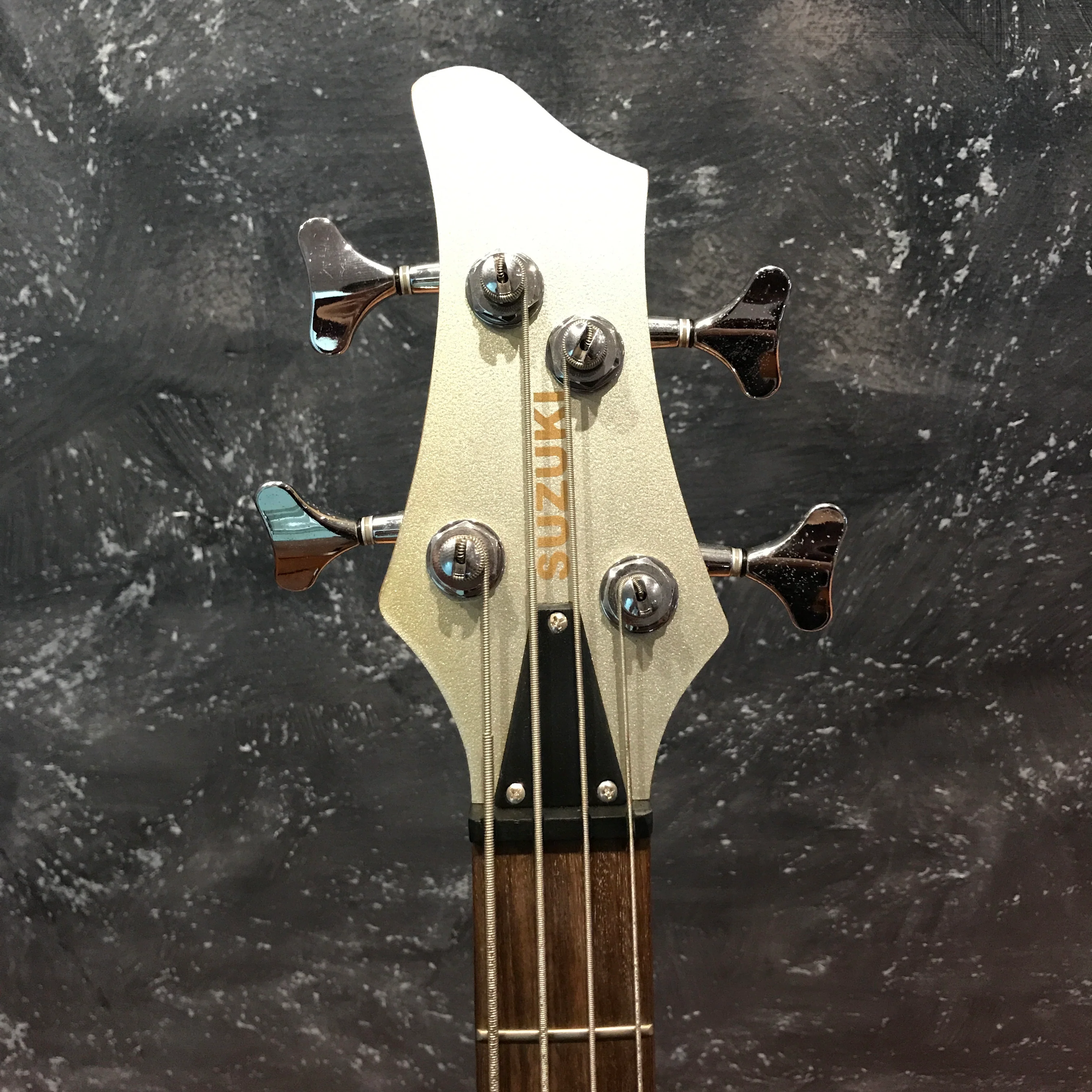Suzuki SB1-15 Silver 4 String Bass Guitar - Image 3