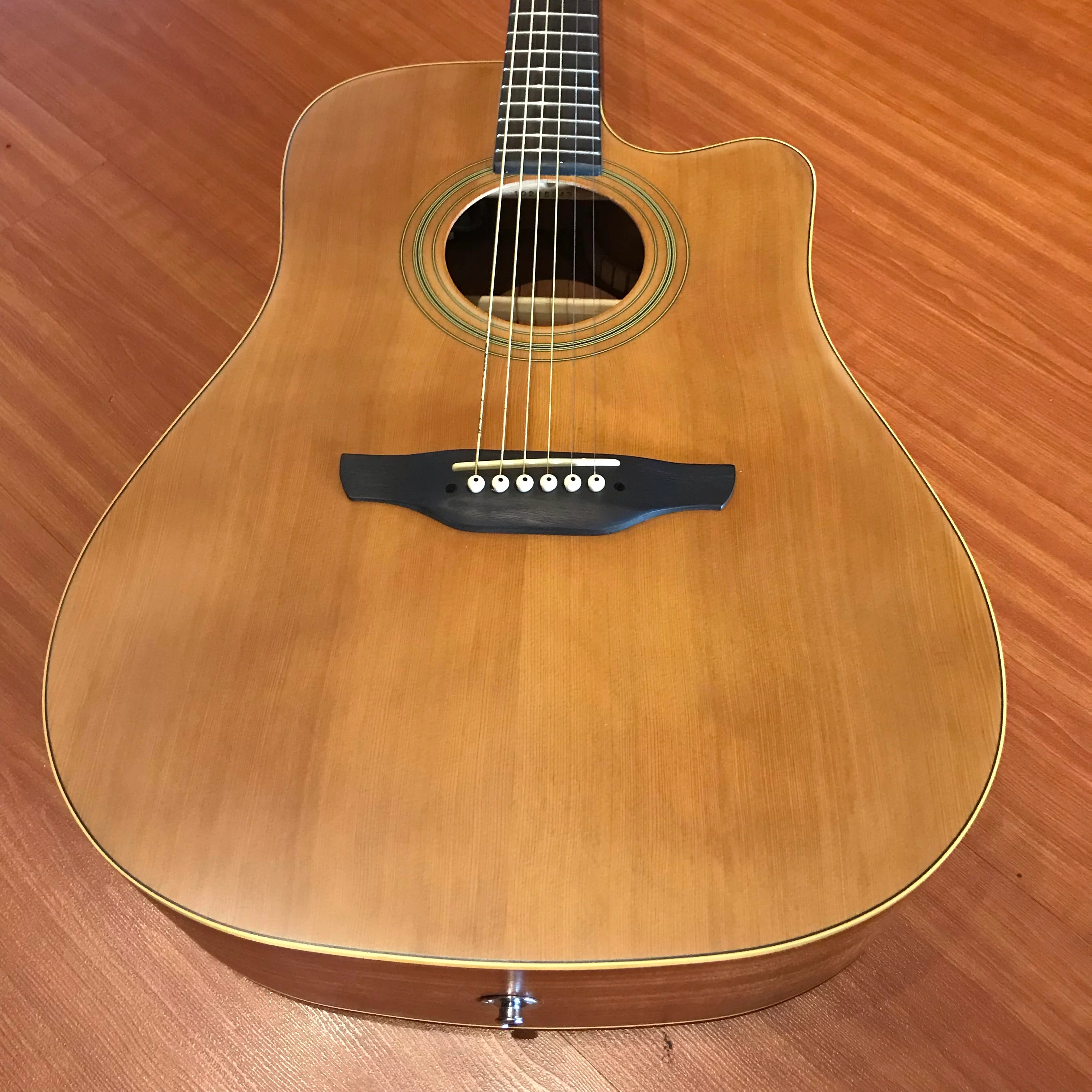 Takamine EGS330SC Cutaway Acoustic Dreadnought Guitar - Image 4